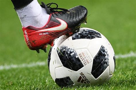 So the new adidas telstar match ball for the 2018 world cup has a microchip inside it? Официальный мяч Чемпионата мира по футболу 2018: adidas ...