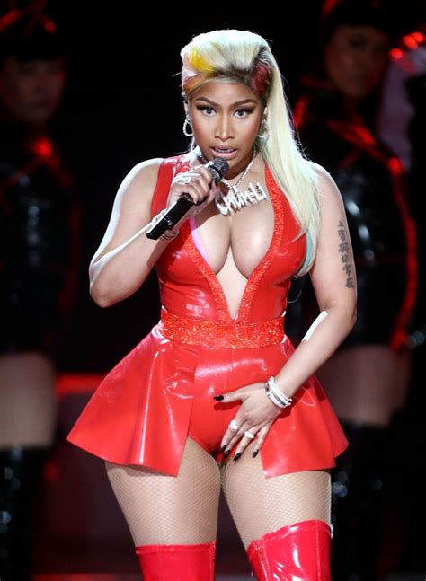 Nicki Minaj Suffers Horrific Wardrobe Malfunction As She Takes To The Stage In Excruciatingly