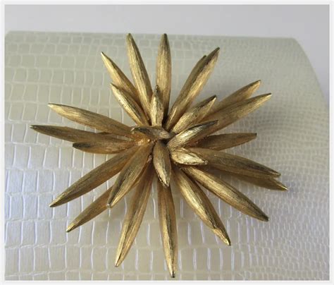 Vintage Boucher Signed And Numbered Brushed Gold Tone Starburst Pin