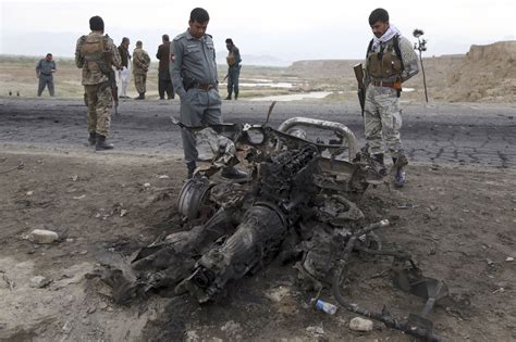 4.3.1 afghanistan during taliban rule. Talibanes matan 20 soldados en Afganistán