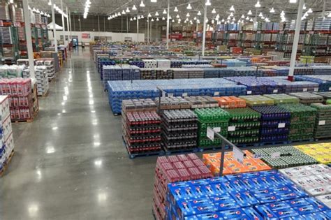 Stock up especially for the upcoming holiday season! Le premier Costco pour les entreprises du Québec ouvrira ...