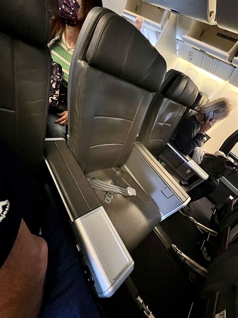 Complimentary Upgrades on American (AA) - Page 33 - FlyerTalk Forums