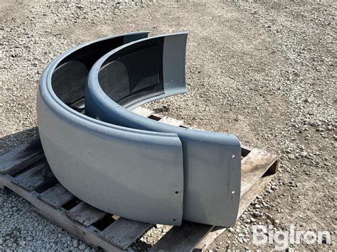 Paccar Front Wheel Fenders Bigiron Auctions