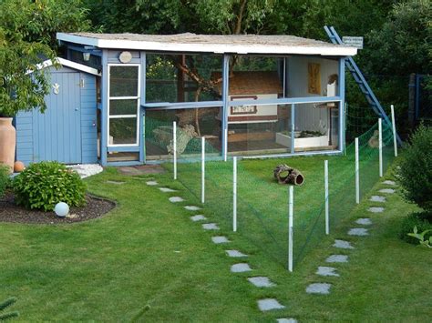 Vielleicht möchten sie aber auch im schuppen oder in der garage die vogelvoliere selber bauen. Gehege-Beispielfotos - Kaninchenwiese - Kaninchenratgeber ...