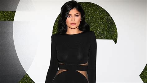Kylie Jenner’s Black Bodysuit From Skims Kim Kardashian Shares Pic Hollywood Life