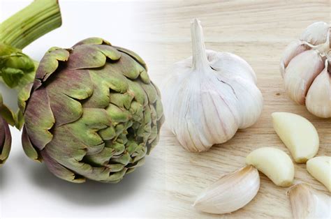 Cuisiner de lail et des artichauts à la vapeur