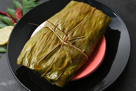 Crunchy snack made using raw banana. Kerala Fish Curry, Karimeen Pollichathu Wrapped Baked In ...