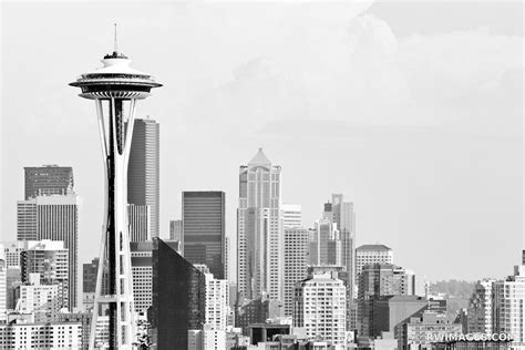 Framed Photo Print Of Seattle Skyline With Space Needle Black And White