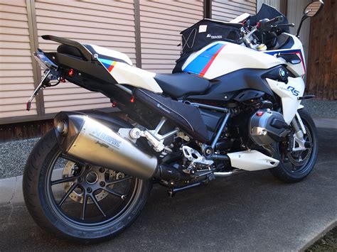 The bmw r 1200 rs is one special motorcycle that combines the riding dynamics of s1000 rr and the touring capabilities of k 1600 gt. 月と星: BMW R1200RS CUSTOM1
