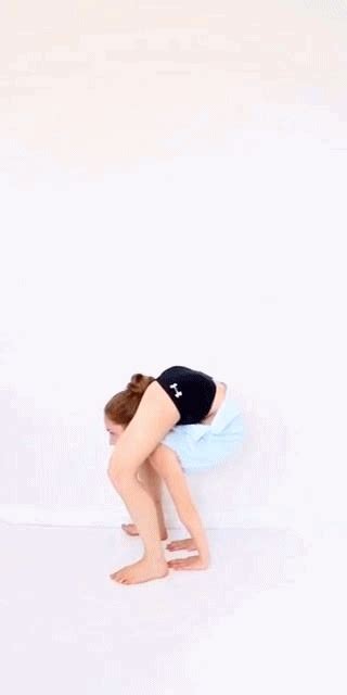 Is Sofie Dossi More Flexible Than Anna Mcnulty