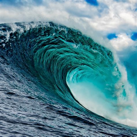 Ocean Waves Images