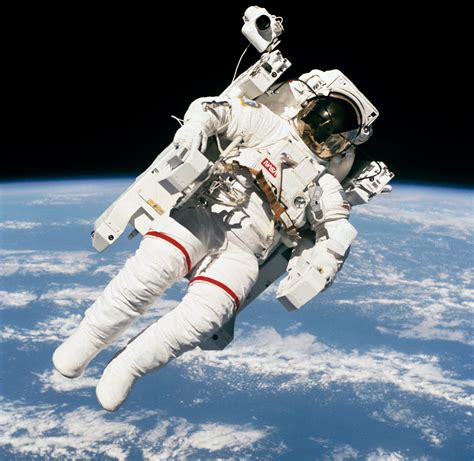 Astronaut Bruce Mccandless On First Ever Untethered Spacewalk Nasa