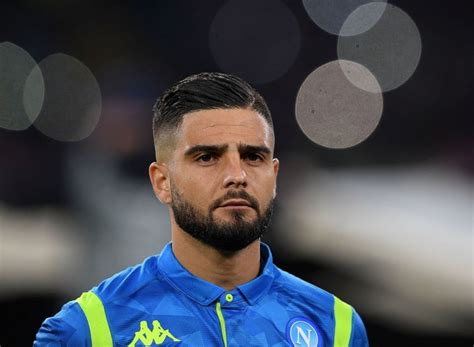 Lorenzo insigne cavaliere omri is an italian professional footballer who plays as a forward for serie a club napoli, for which he is captain. Lorenzo Insigne Assures Inter's Mauro Icardi 'Would Be ...
