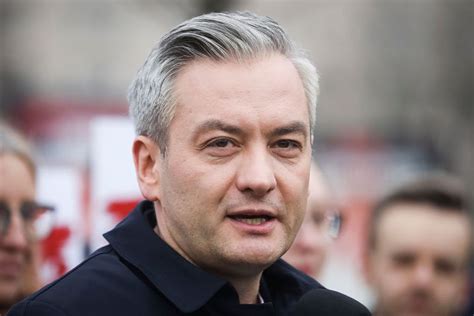 So i voted for the first time ever to support robert biedroń in the polish presidential elections because he's the only remotely leftist candidate. Wybory 2020. "W Końskich niespodzianka" Robert Biedroń ...