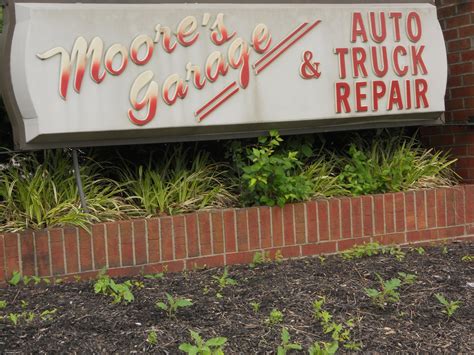 Moore's Garage | Highland Heights KY