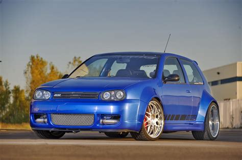 In 2002, volkswagen produced the golf r32 in europe as a 2003 model year. PASMAG | PERFORMANCE AUTO AND SOUND - Top Gun: Jeremie ...