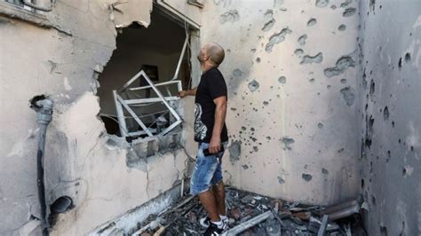 Conflicto entre israelíes y palestinos el lanzamiento de cohetes de
