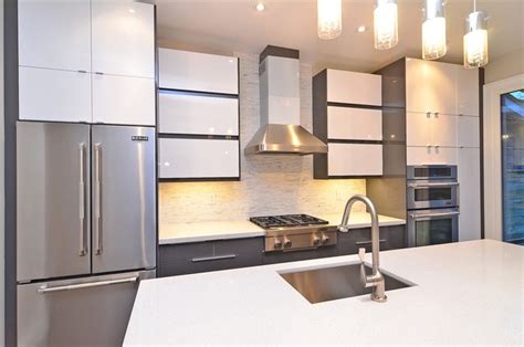 Stunning handleless kitchenrs interior with glass cheap uk and lockr. Ikea handleless Abstrakt grey and white kitchen ...