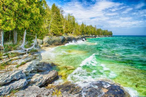 Cave Point Park In Wisconsin Is So Pretty You Have To See It To Believe
