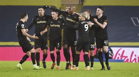 Having taken the lead at a canter in the tenth minute, west ham began to play perhaps with a little too much confidence. Set-piece targets fireplace West Ham to 2-1 comeback win ...