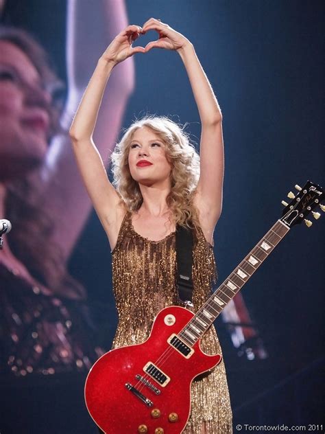What My Mind Conjures Taylor Swifts Arsenal Of Guitars A Guide To