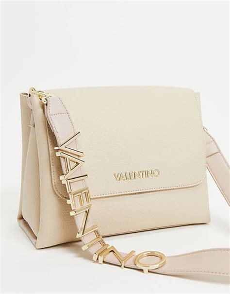 valentino bags alexia biała torebka crossbody z metalowym logo na pasku asos
