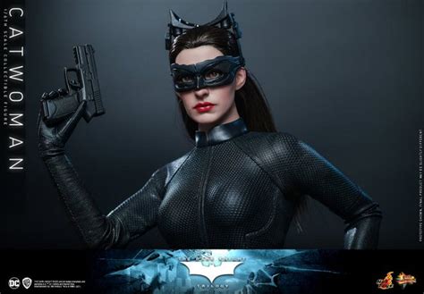 Hot Toys Reveals Dark Knight Rises Catwoman Figure Lyles Movie Files