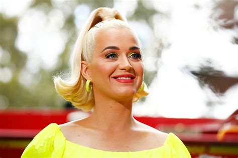 Katy Perry On Why Shell Be A Good Mom ‘im The Toughest Bitch Glamour