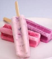 Minuman berbasis yoghurt lainnya, minuman asin yang disebut ayran, populer di azerbaijan, turki, bulgaria, macedonia, kazakhstan dan kyrgystan. RESEP ES LILIN LEMBUT BUAH STRAWBERRY BIJI SELASIH | Resep ...
