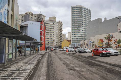 Obra Da Prefeitura Requalifica Rua Nestor De Castro No Centro Histórico De Curitiba