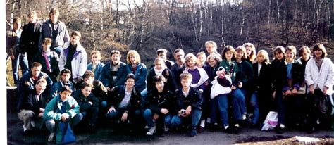 Berlin a décidé de classer l'ensemble de la france à compter parmi les zones à haute incidence. Photo de classe échange France/Allemagne de 1989, Lycée ...