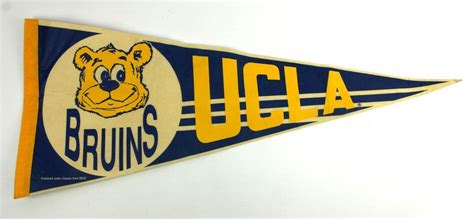 The blue pennant, c'est toute l'actualité du college football en français : Vintage UCLA Bruins 29.5" Blue & Yellow NCAA Pennant ...