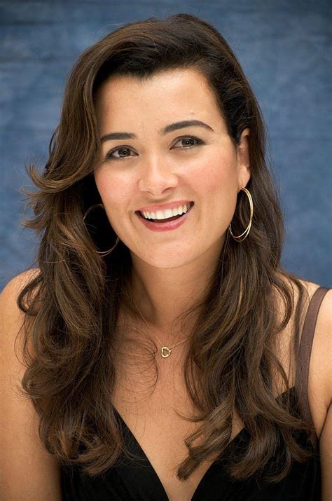 75 Hot Pictures Of Cote De Pablo From Ncis Will Raise Your Spirits The Viraler