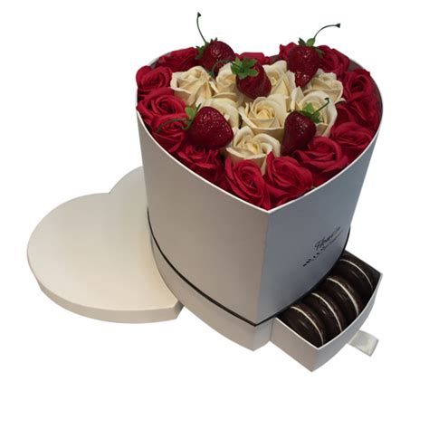 We were given this box by mistake… all i can say is wow thanks for the mistake (not pong cheese's mistake) !!! Paper Cardboard Heart-shaped Gift Drawer Roses Flower Box ...