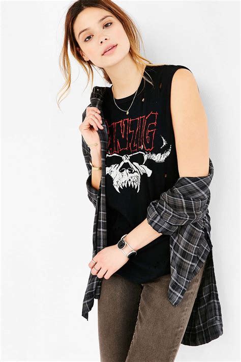 Trunk Ltd Danzig Destroyed Muscle Tee Fashion Clothes Loose Fitting