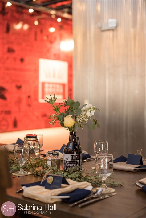 Royal Docks Canton Ohio Wedding | Akron Wedding Photographer | Canton