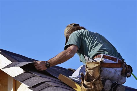 Il peut lui être ajouté, selon la région, l'entreprise mais aussi la distance avec son chantier, une prime panier pouvant aller jusqu'à 9/10€ net par jour. Devenir couvreur : formation et salaire - Fiche métier