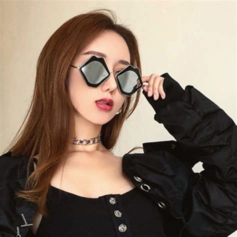 Sexy Hip Hop Lips Sunglasses Women Fashion Cute Silver Pink Mirror Sun