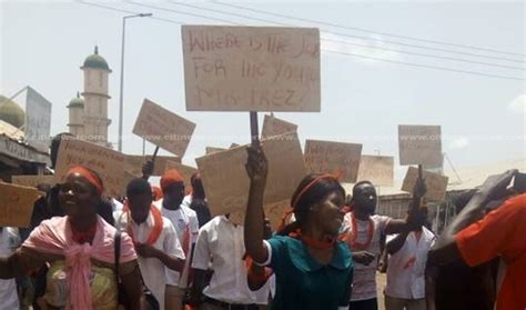 Bonded Unemployed Nurses Midwives Protest Over Delayed Posting