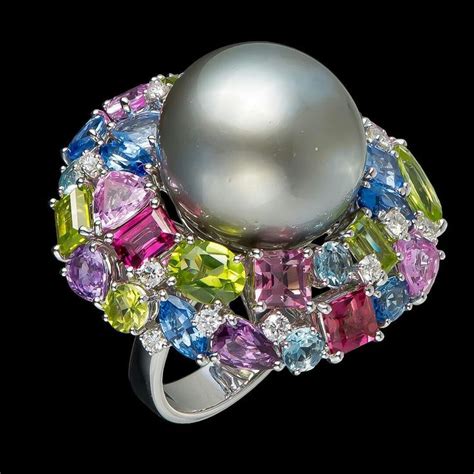 Spinning A Kaleidoscope Of Beauty A Magical Tahitian Pearl