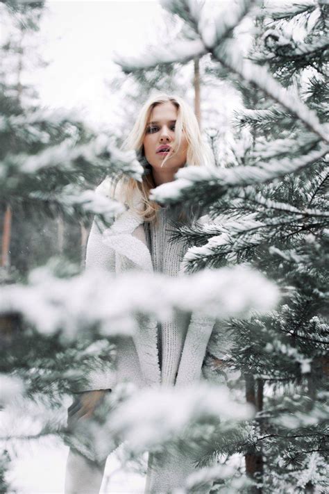 The Face Online Models Snow Photoshoot Winter Photoshoot Winter