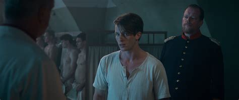 Jannis Niewöhner naked extras in Confessions of Felix Krull DC s Men of the Moment