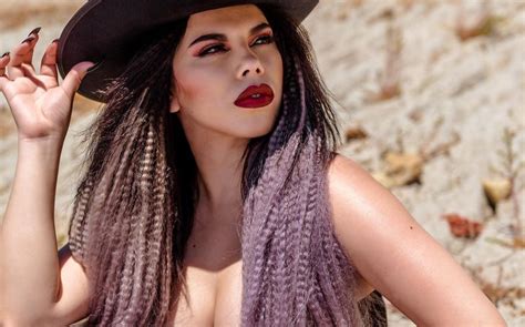 View the daily youtube analytics of lizbeth rodriguez and track progress charts, view future predictions, related channels, and track realtime live sub counts. Lizbeth Rodríguez genera polémica en redes con su nuevo ...