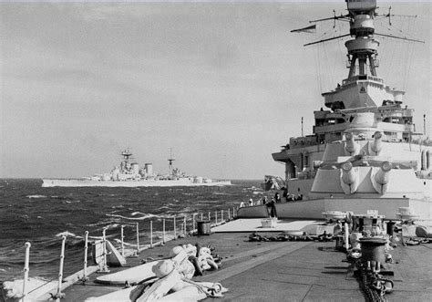 Battlecruisers Hms Hood 51 Seen From The Deck Of Hms Repulse 34