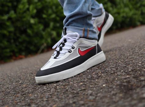 Inspired by the iconic nike air zoom spiridon, the original rubber design has been updated with mesh panels to help your feet stay cool through your hottest skate sessions. BV2078-002 : que vaut la Nike SB Nyjah Huston Free 2 ...