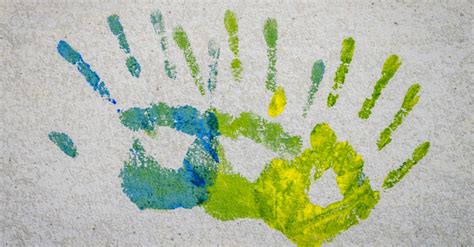 12 Great Ideas For Handprint Keepsakes Crafty House