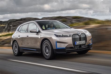 Bmws Ix Is A Flagship Electric Suv With 300 Miles Of Range