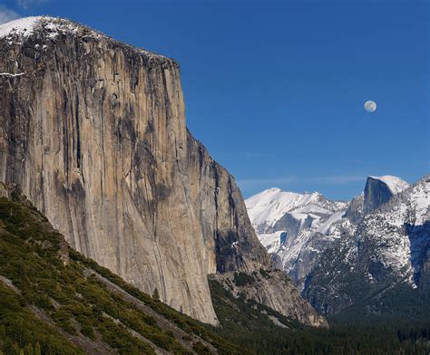 Yosemite Valley From Tunnel View With El Capitan And Half Dome W