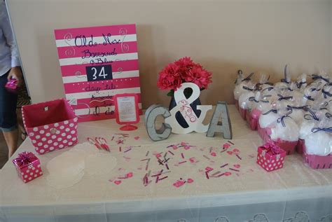 Hello everyone, here's an easy, diy wedding advent calendar. Pink Crafter: My Sister's Wedding Advent Calendar
