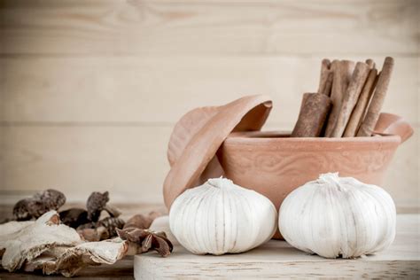 Which foods to avoid to reduce inflammation. 6 Life Changes that Reduce Inflammation Fast! - David ...